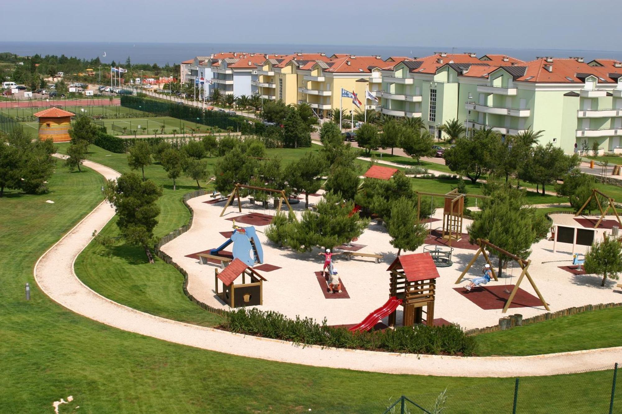 Skiper Apartments & Golf Resort 사부드리자 외부 사진